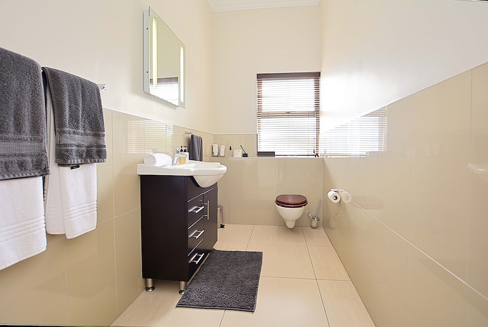 The Sir David Boutique Guest House 15/50