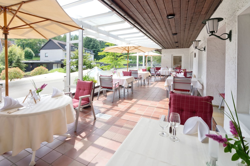 Romantik Waldhotel Mangold 46/66