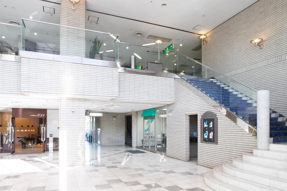 Tokai City Hotel 67/70