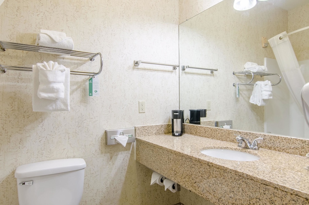 Quality Inn Junction City near Fort Riley 22/41