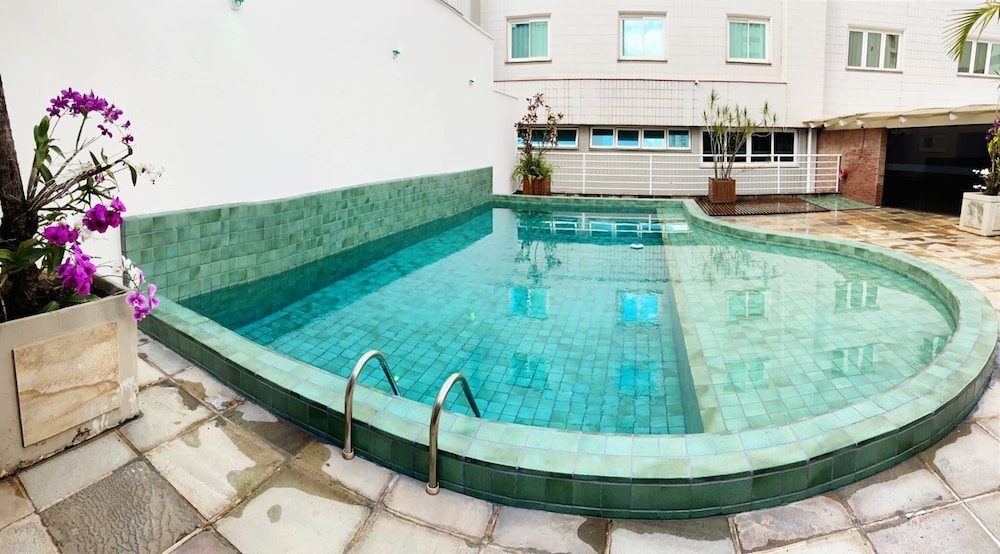 Oitis Hotel 60/63