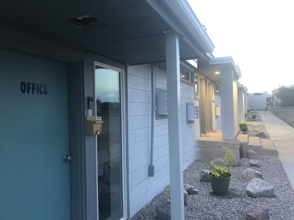 Blue Sage Inn & Suites 1/46