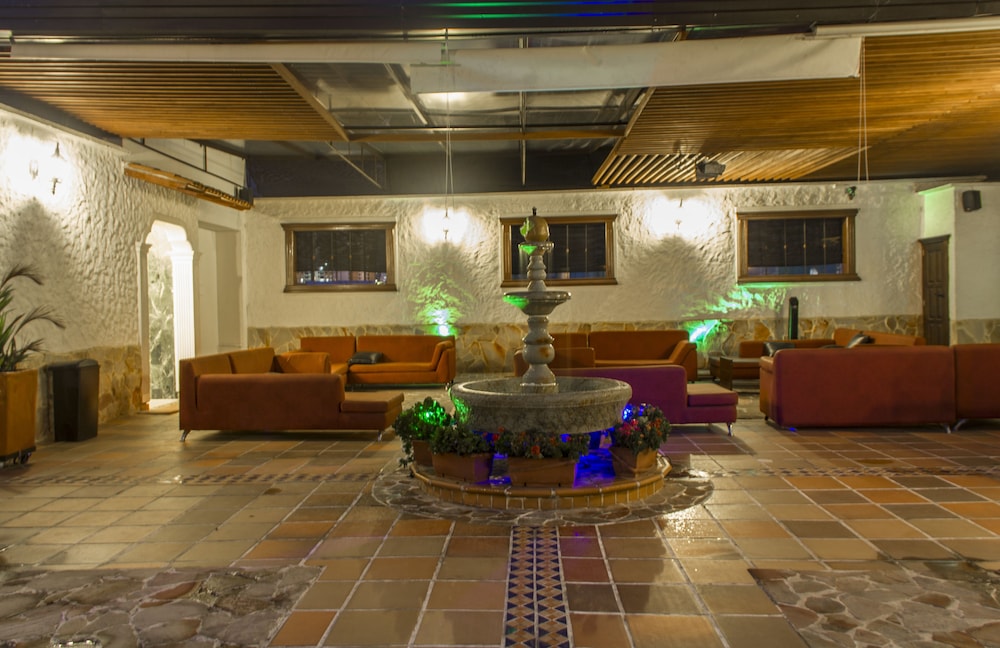 Hotel Leon Dorado 18/27