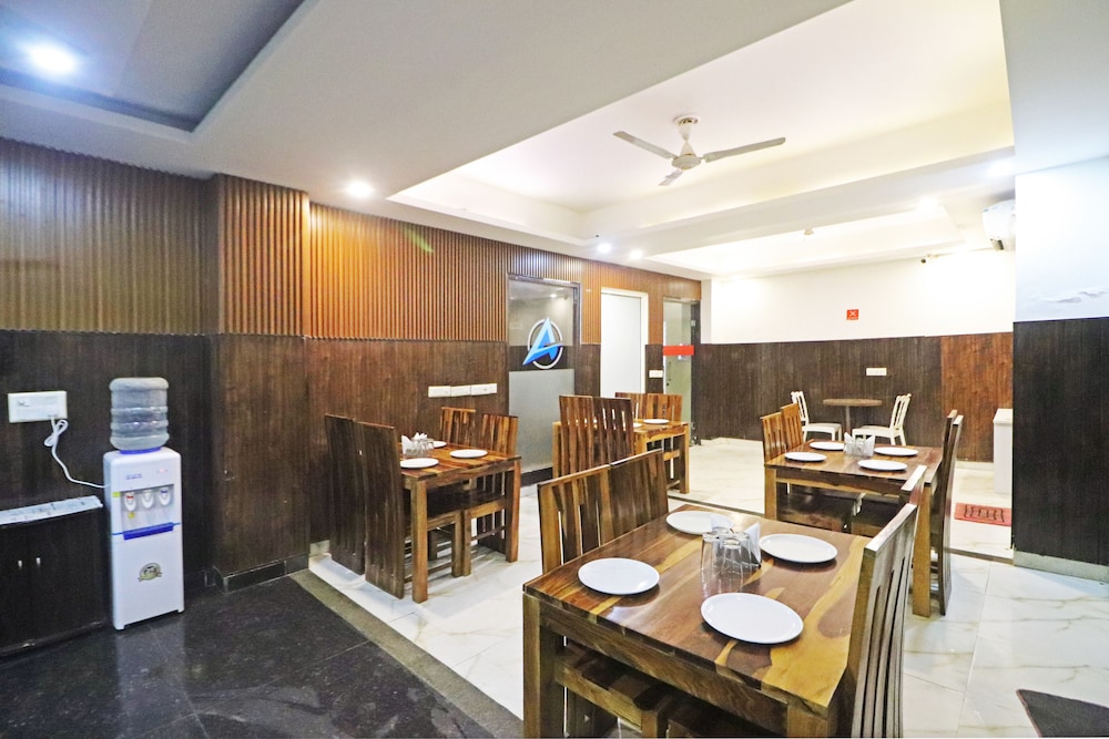 Oyo 10274 Hotel Aamara 15/61
