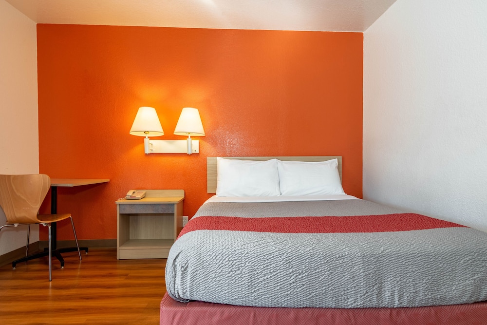 Motel6 Belmont, CA San Francisco Redwood City 32/61