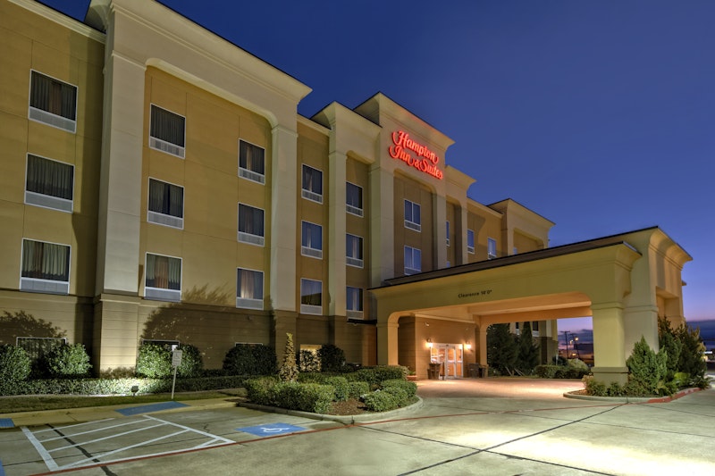 Hampton Inn and Suites Corsicana 59/62