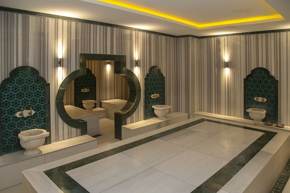 DoubleTree by Hilton Antalya-Kemer All-Inclusive Resort 8/73