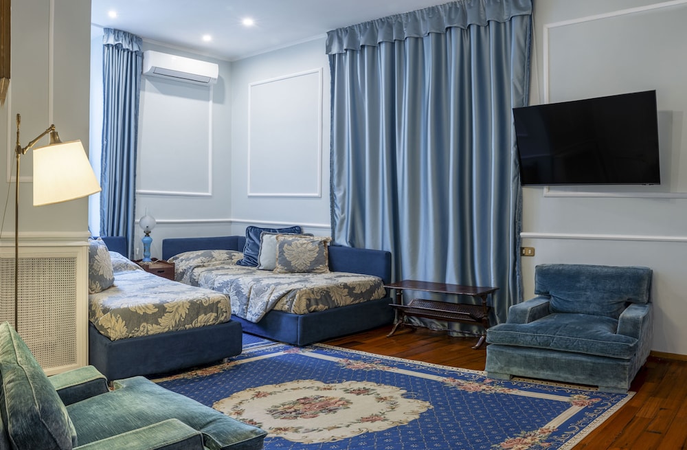 RESIDENZA RUSPOLI BONAPARTE 30/50