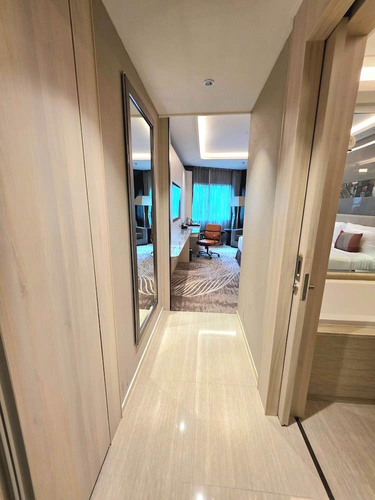 GRACELAND BANGKOK BY GRACE HOTEL 46/68