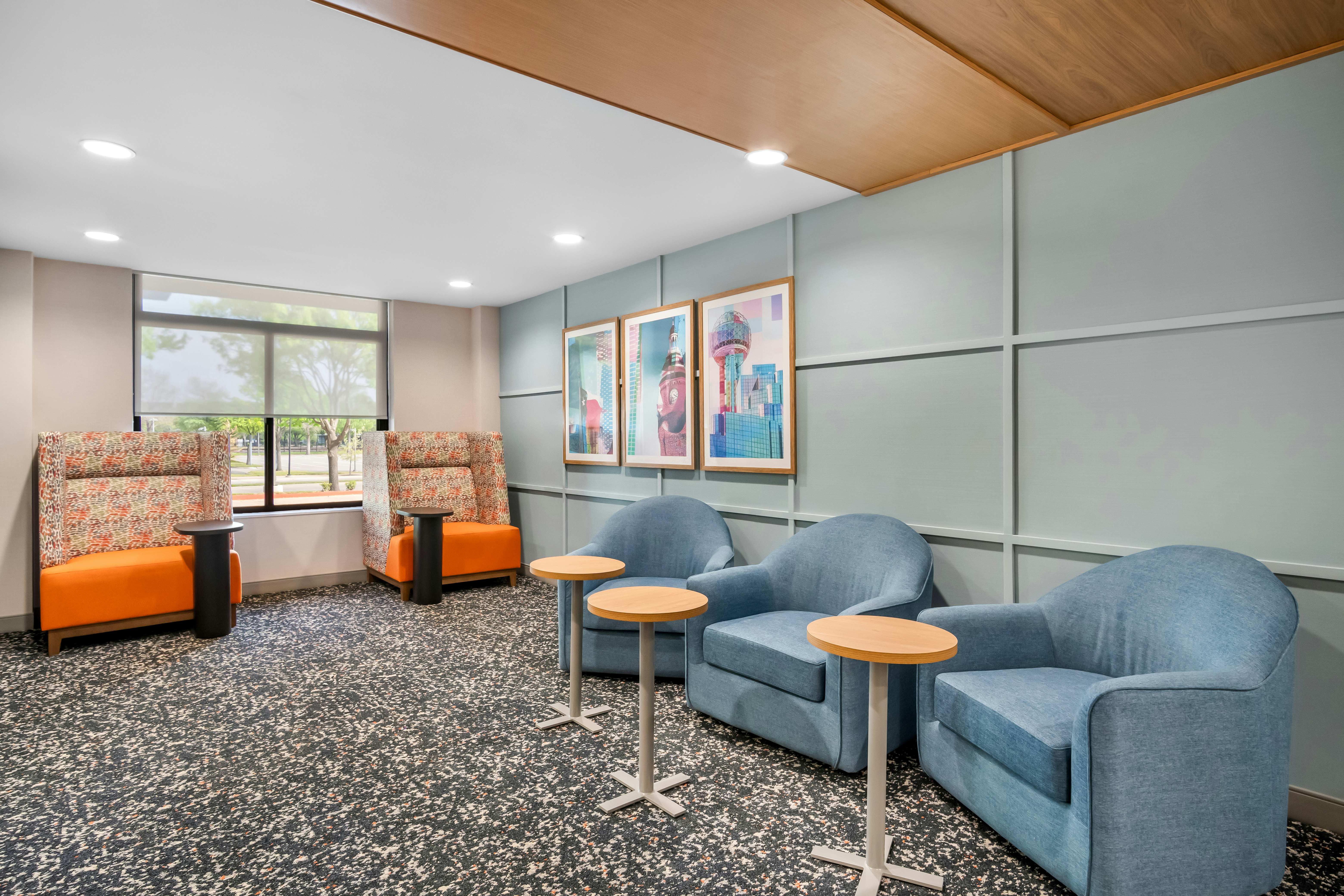Hampton Inn by Hilton Addison Dallas 11/18