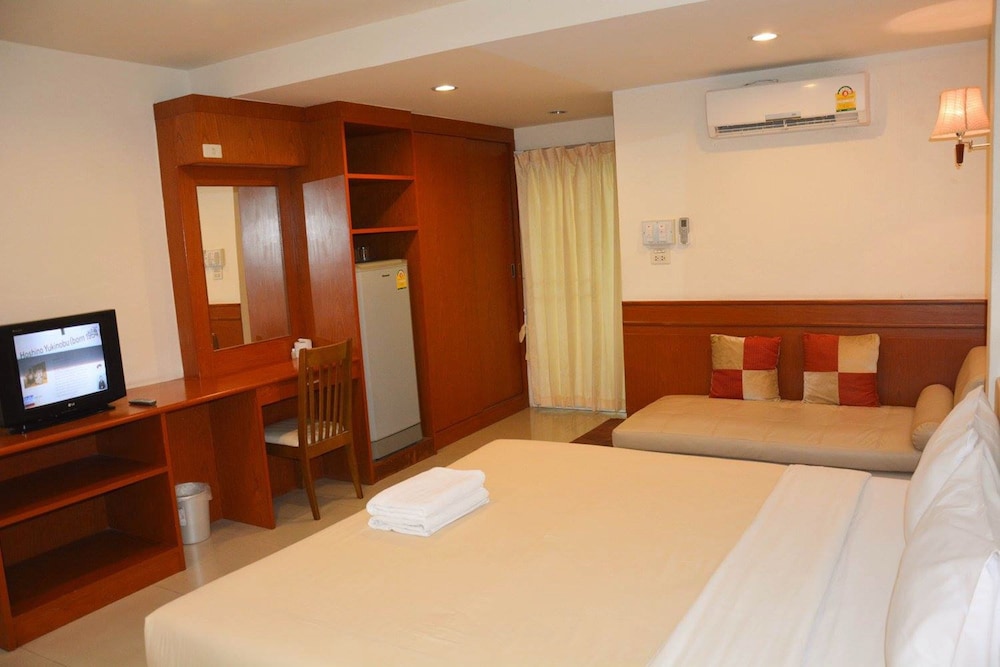 Nuntiya Terrace 24/49