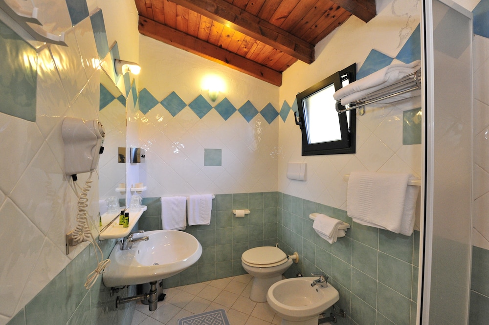 Hotel L Esagono 32/70
