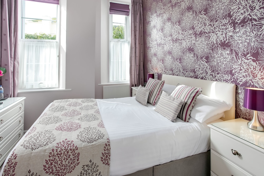 Trelawney Hotel B B Guest House 11/50
