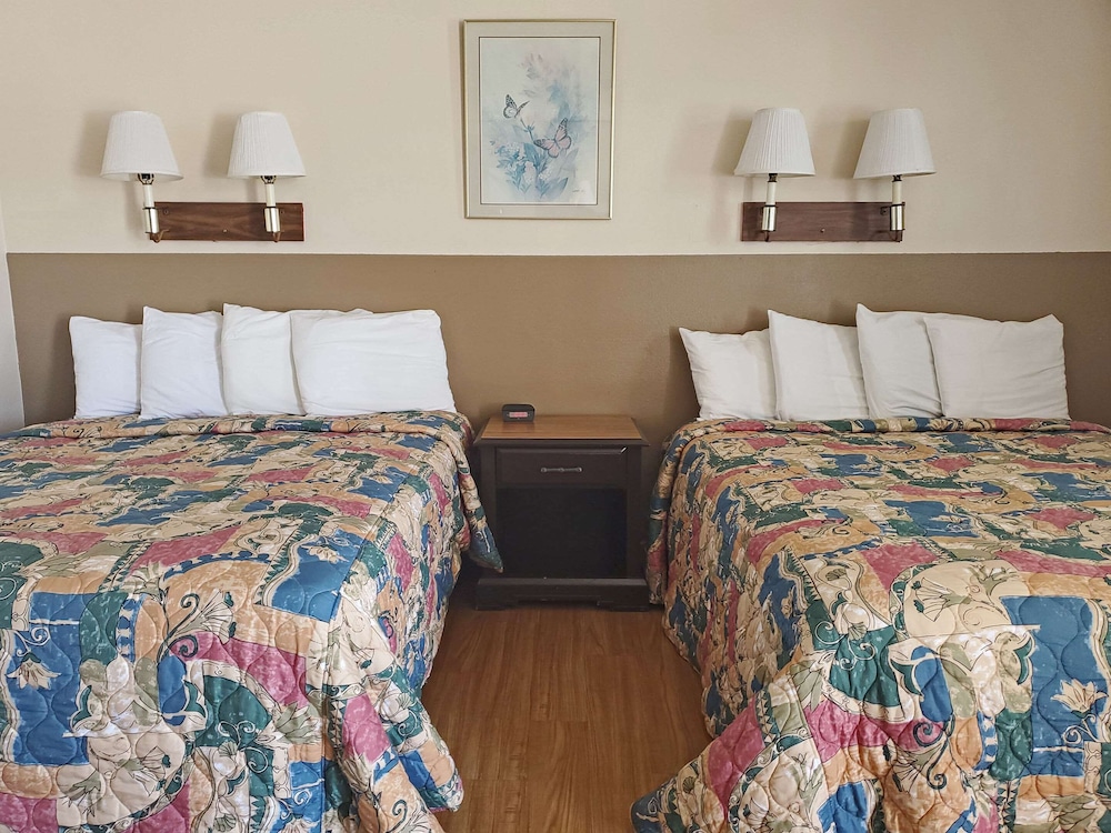 Rodeway Inn Buffalo, WY 12/38