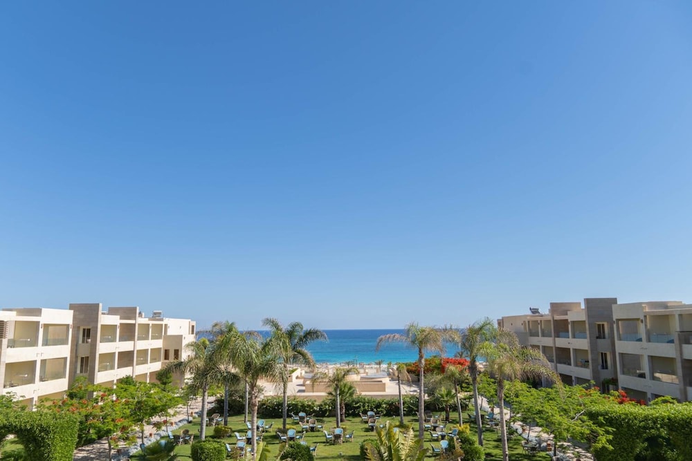 Caesar Bay Resort 2/50