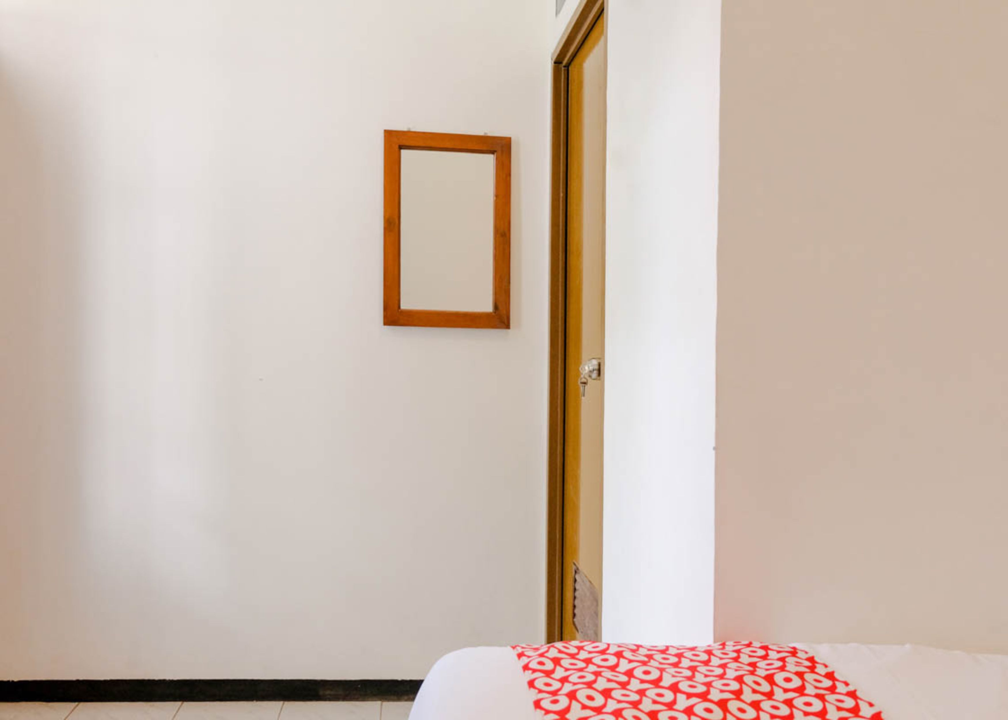 OYO 1376 Kina Family Residence 23/28