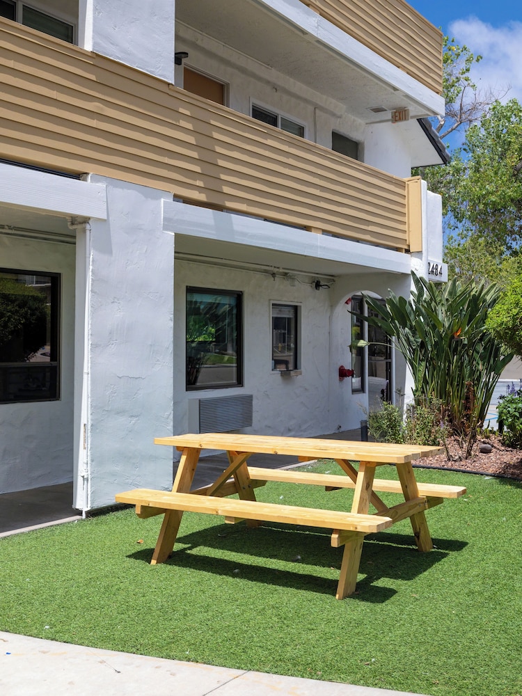 Riverleaf Inn Mission Valley 43/48