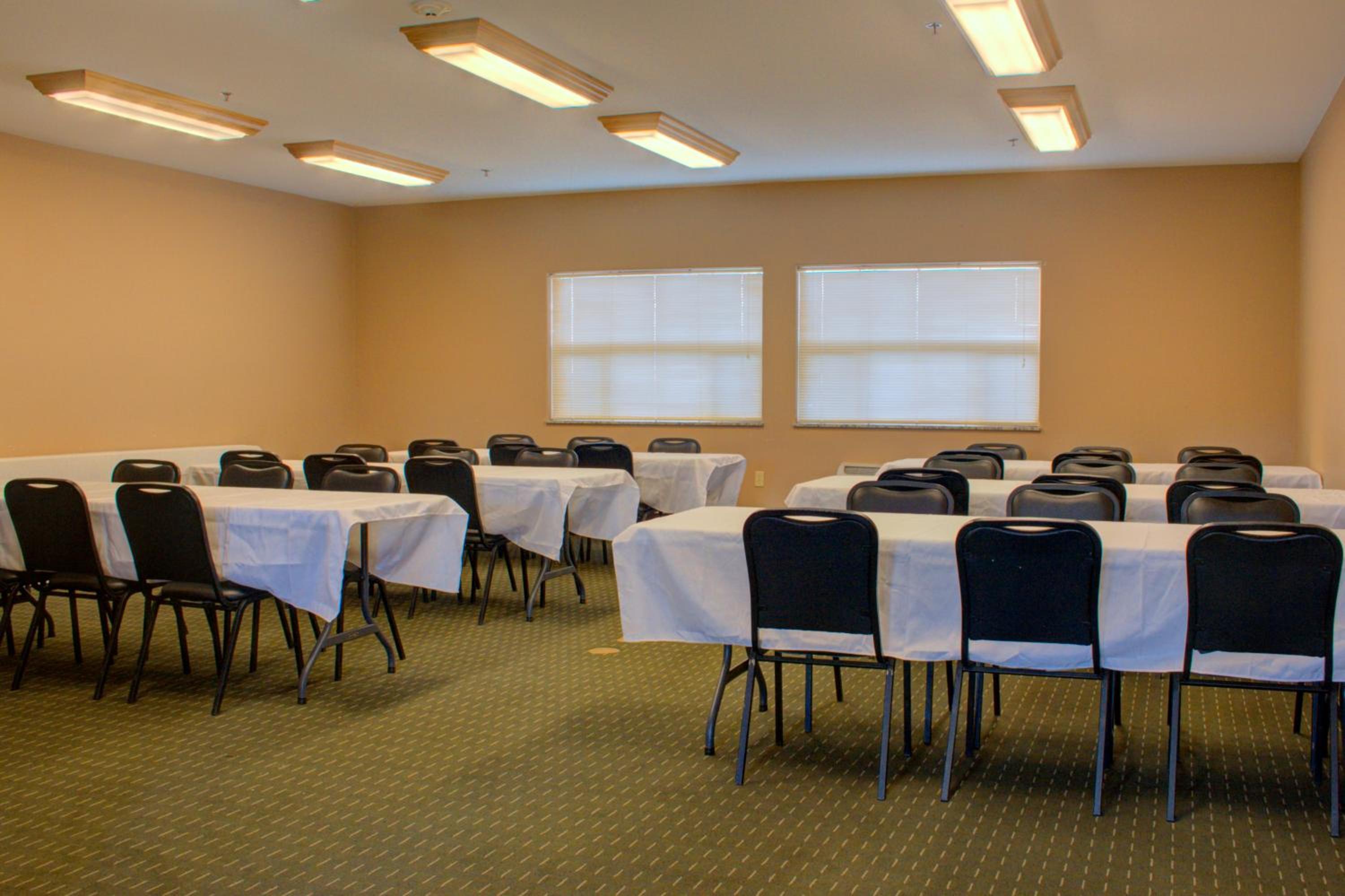 Allington Inn and Suites of Kremmling 21/28