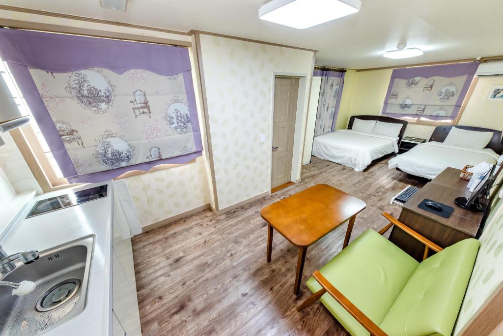 Tamragio Hotel 82/100
