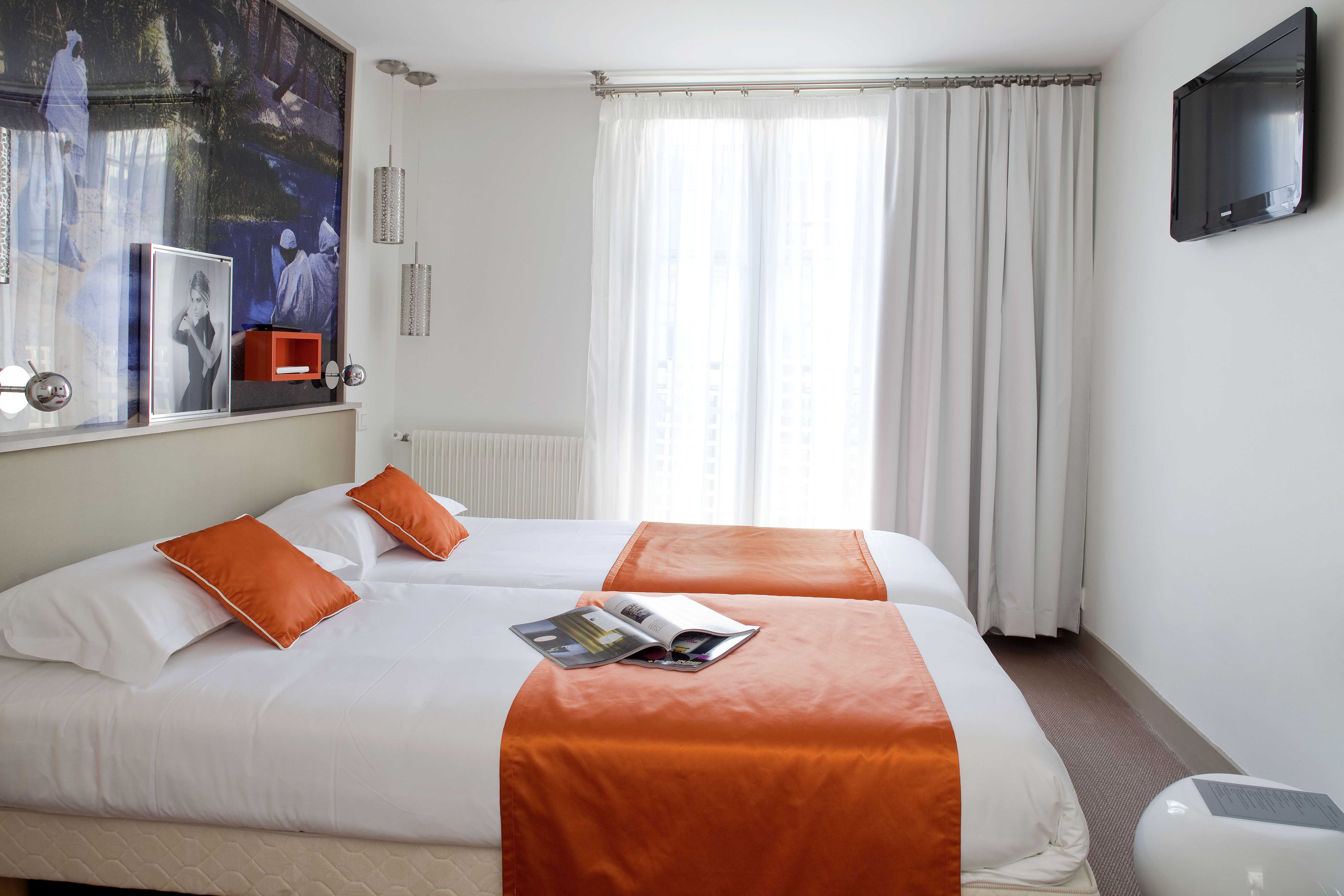 SUPERIOR, TWIN BEDS