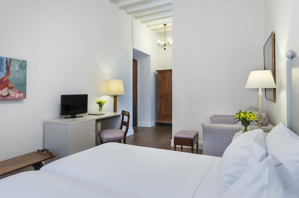 Amadeus Hotel Sevilla 42/87