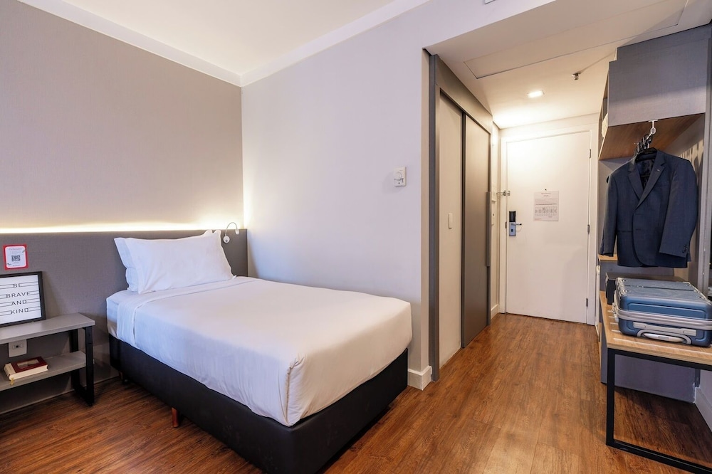STANDARD, TWIN BEDS