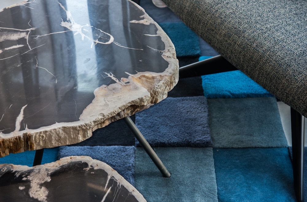 The Garden Suites 12/42