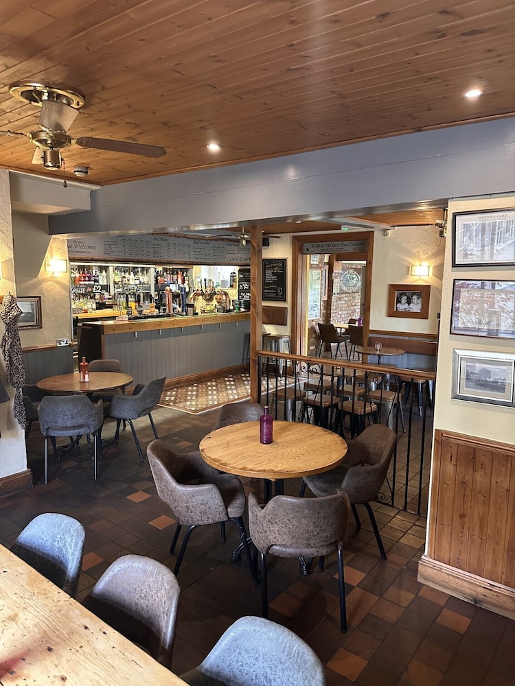 The Shakespeare Inn 36/50