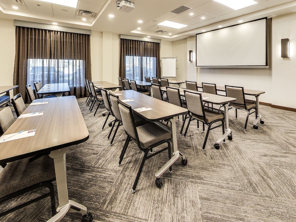 Hyatt Place Edmonton West 41/44