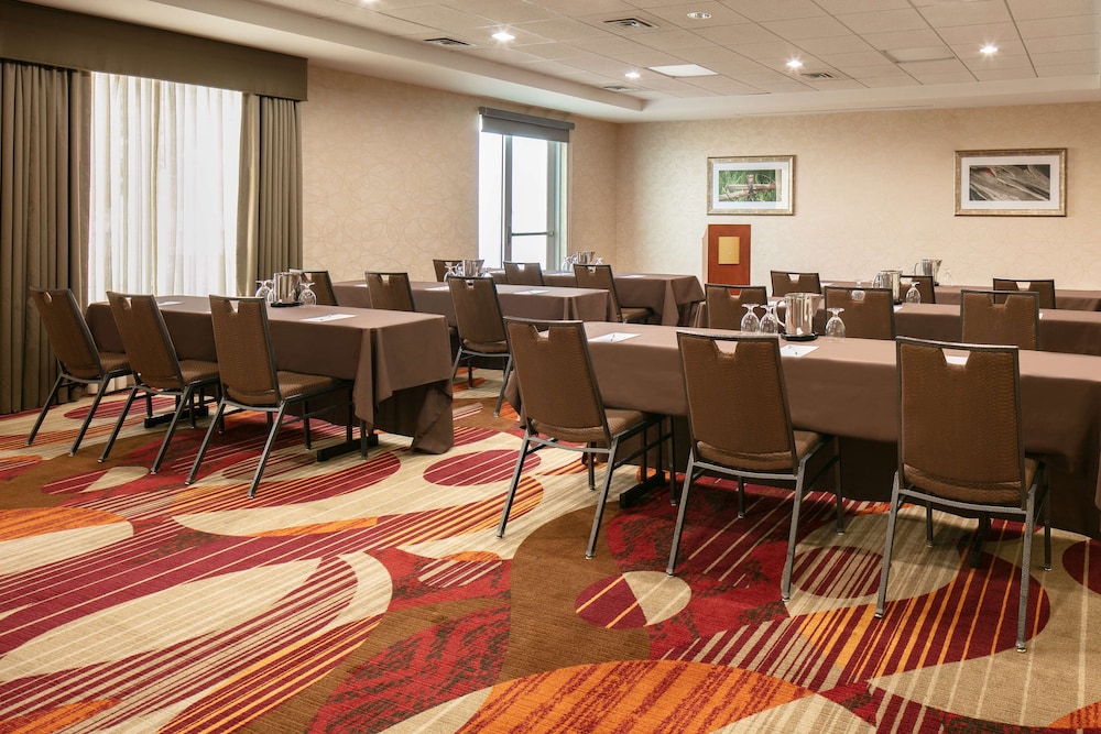 Hilton Garden Inn Omaha West 48/54