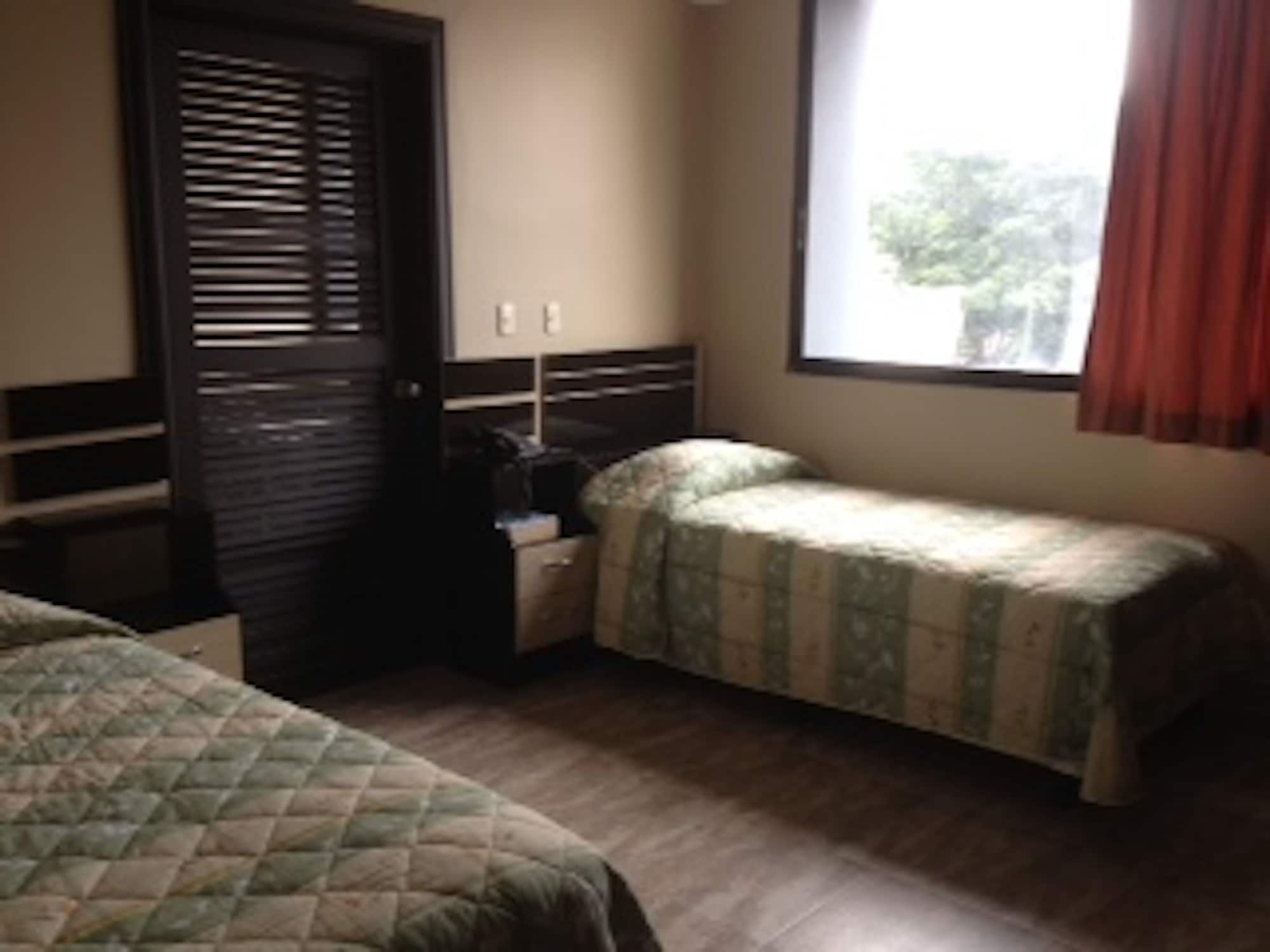 STANDARD, MULTIPLE BEDS