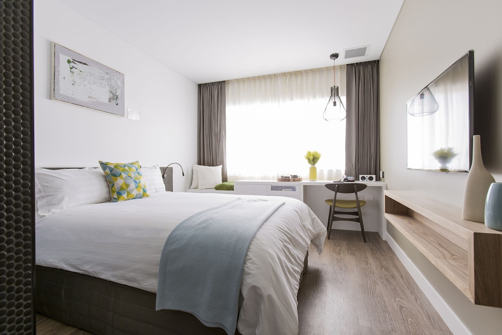 The Kingsford, Ascend Hotel Collection 12/29