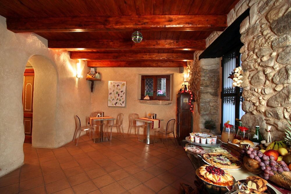 Donnaciccina Accomodation 3/50