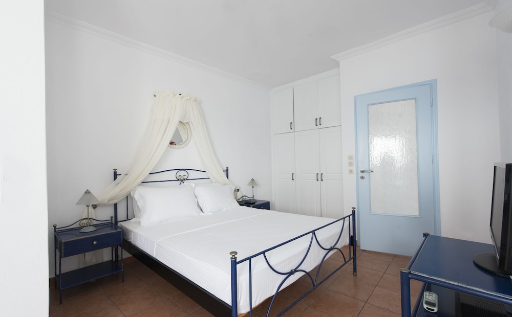 Grand, Suite, Double and Twin Beds, Caldera View، Kastro Suites 3/10