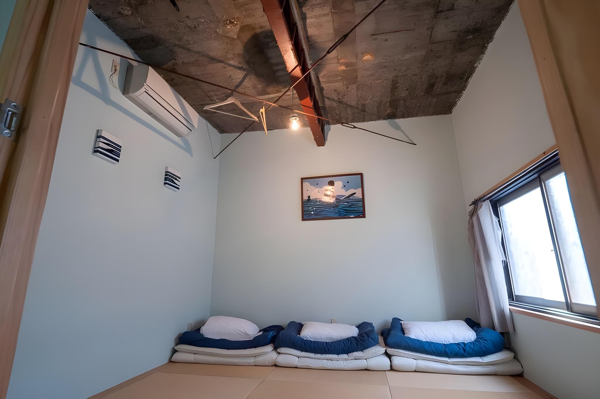 ROOM, TRIPLE