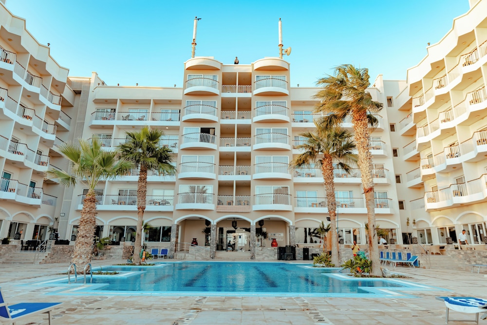 Royal Star Beach Resort 6/50