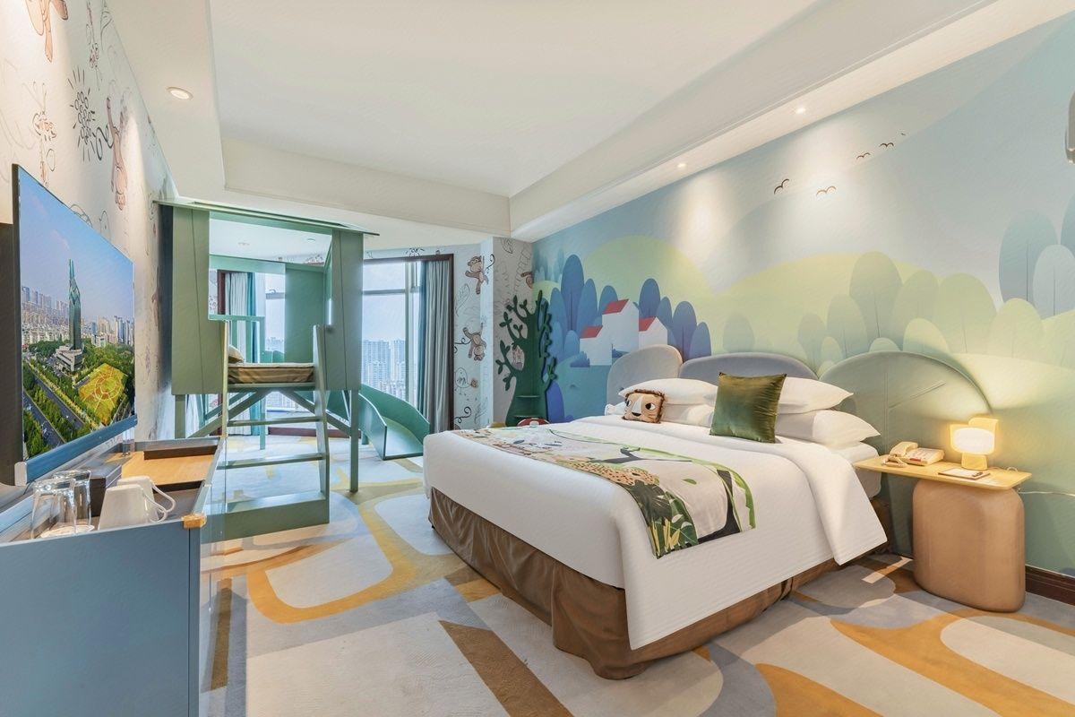 Theme, Family, Double Bed