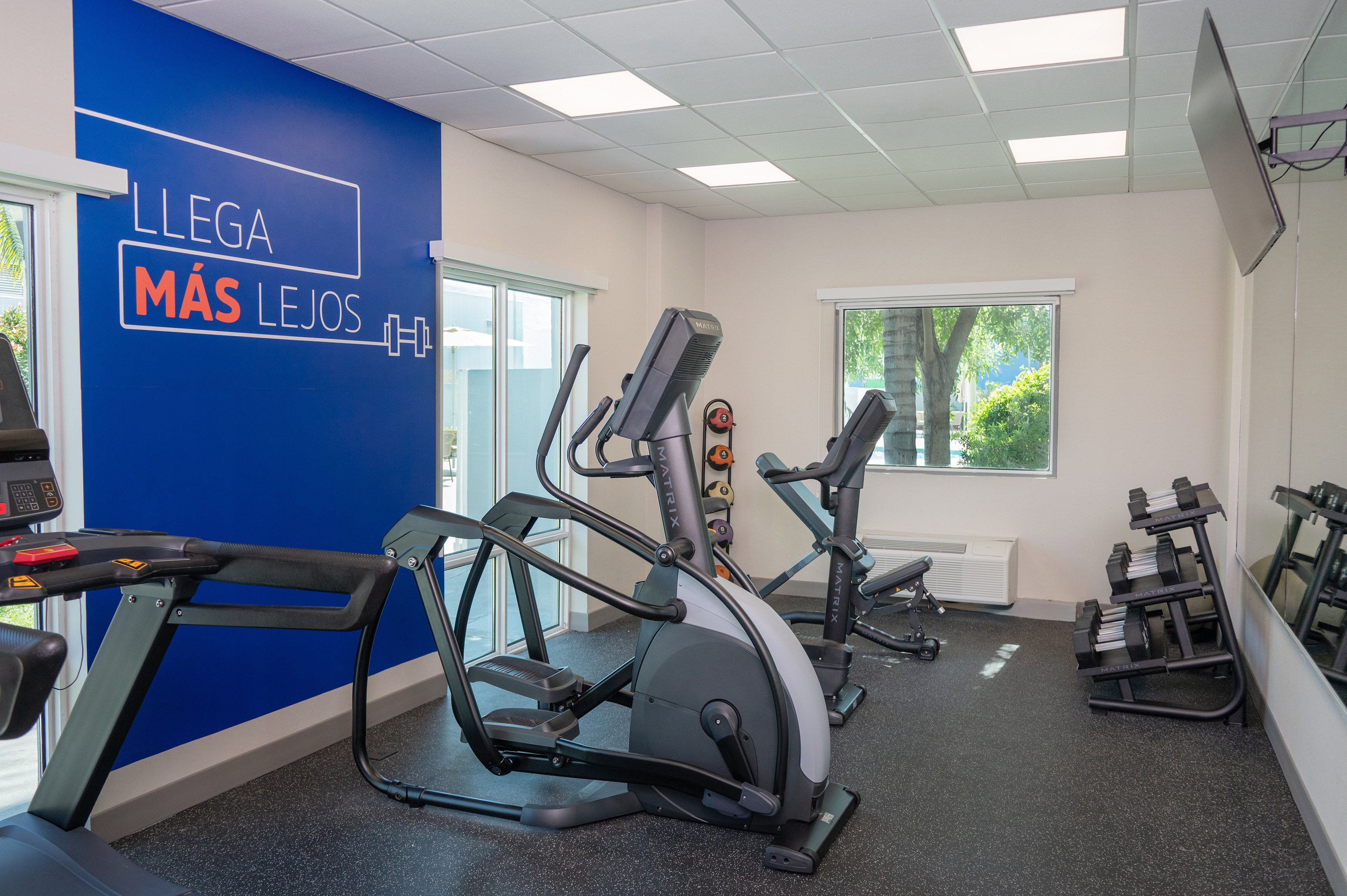 Holiday Inn Express And Suites Monterrey Aeropuerto 46/78
