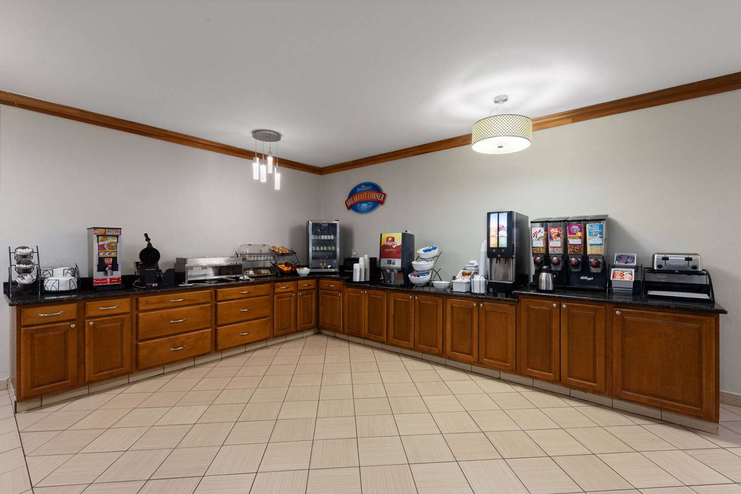 Baymont By Wyndham Waterloo 8/46