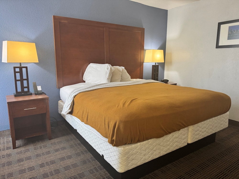 AmericInn by Wyndham Memphis East 14/33