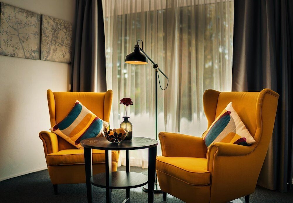 The Oriana Orange 46/51