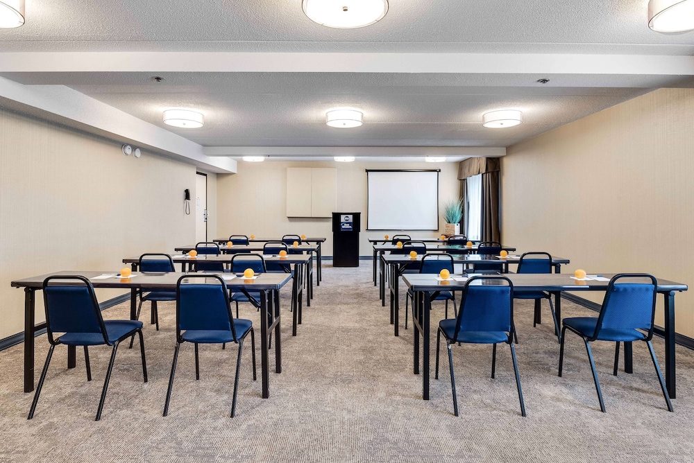 Best Western Chicago Downers Grove 37/42