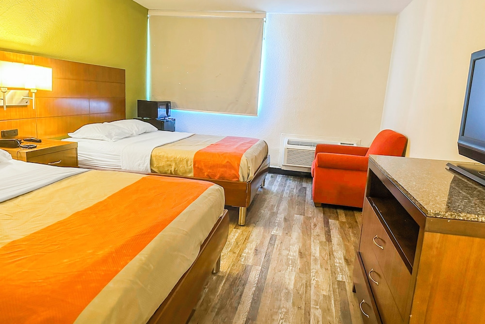 Room, 2 Double Beds, Smoking