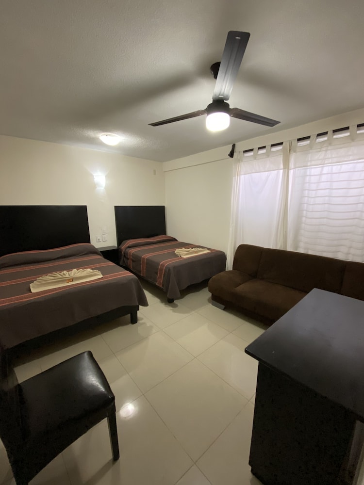 Hotel Jiménez 15/20