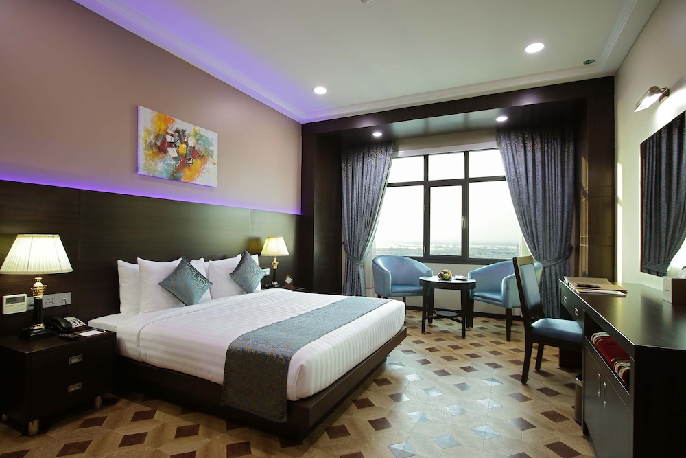 Lotus, Suite, King Bed, City View