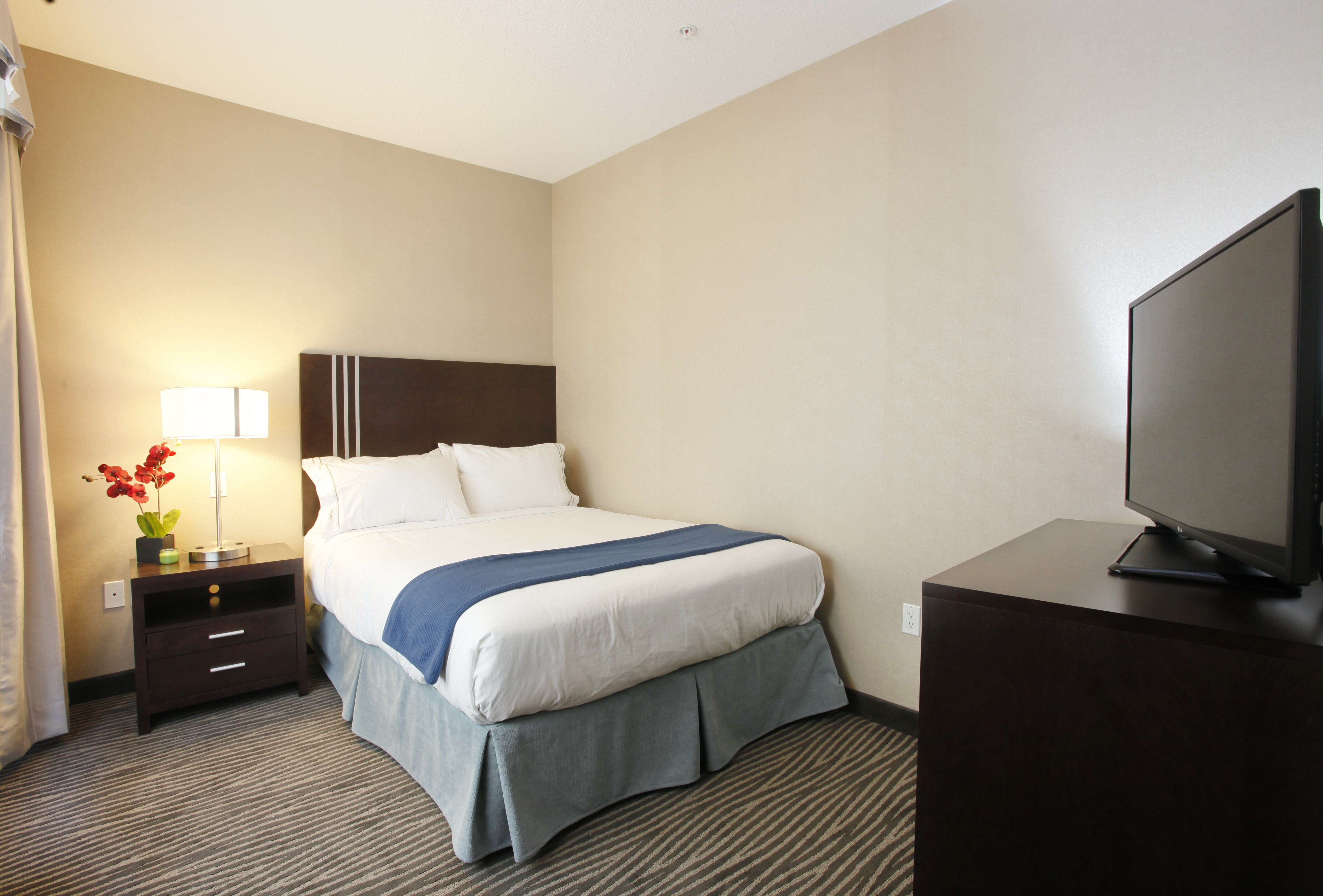 Holiday Inn Express Fort St John 35/70