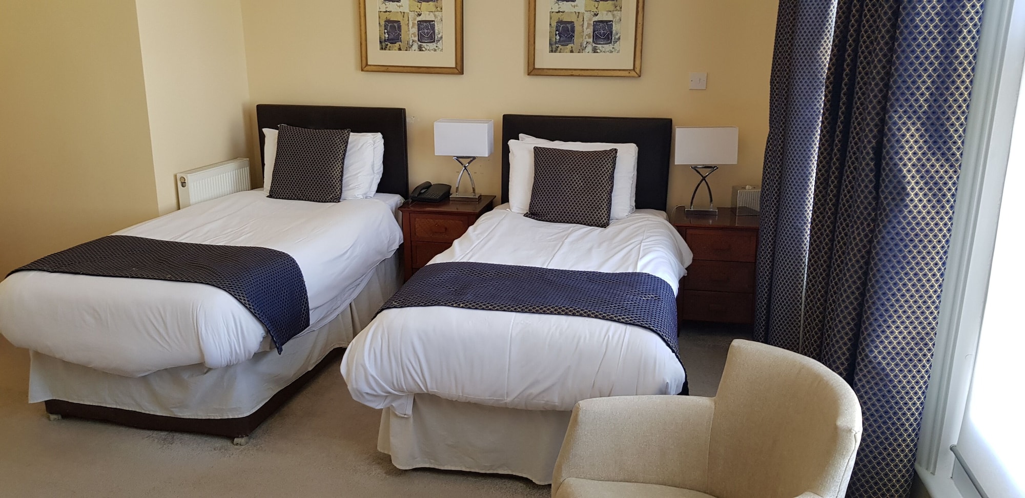 Standard, Twin Beds