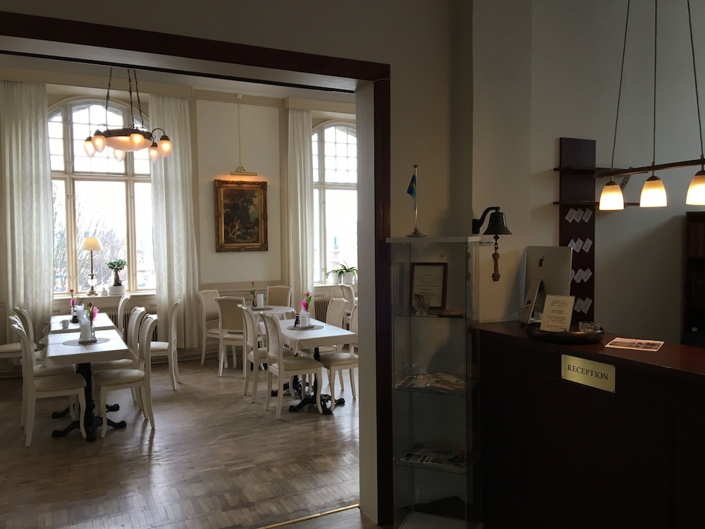 Stadshotellet I Sölvesborg 32/37