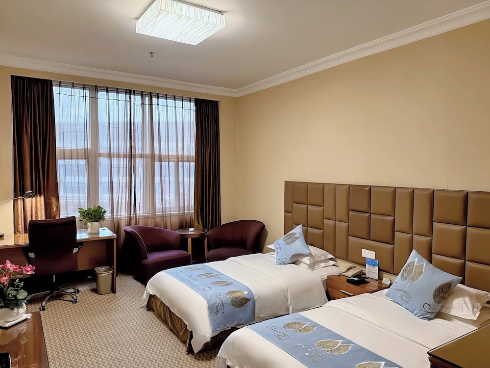 BUSINESS, TWIN BEDS