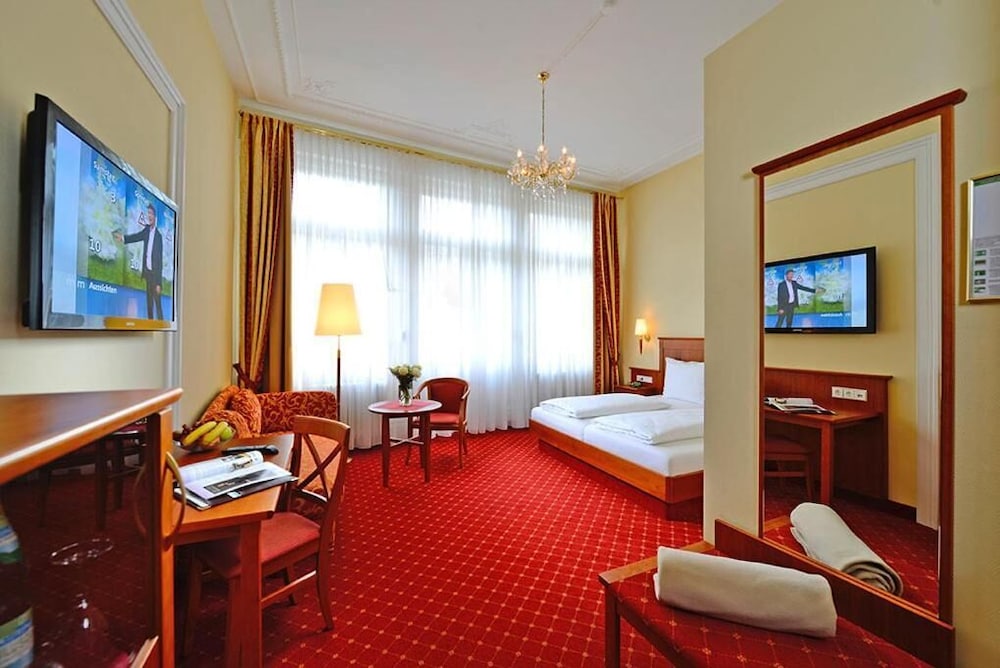 Hotel Schweizer-Hof Baden Baden 9/26